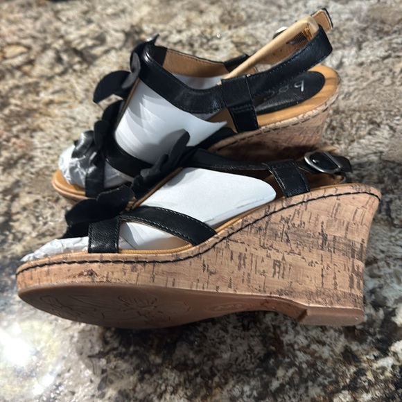 BOC black shoes, size 10 M like new condition, worn once. - Picture 3 of 4